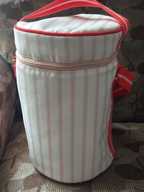 Striped Pink and White Insulated Bottle Carrier